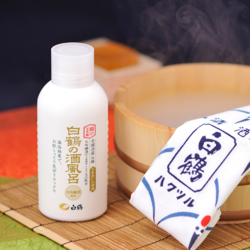 鶴の玉手箱 白鶴の酒風呂 大吟醸酒配合500ml(20回分)〔販売名:TTバスエキスG〕